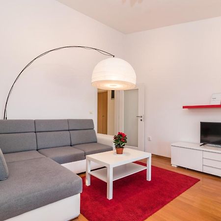 Sea View Apartment Лижнян Экстерьер фото